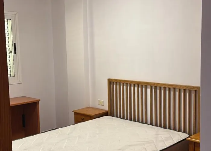 El Pescador El Pris, By Nivariahost