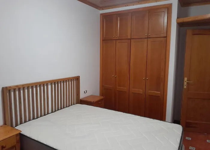 El Pescador El Pris, By Nivariahost